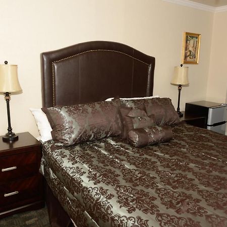 נורת' בנד City Center Motel מראה חיצוני תמונה