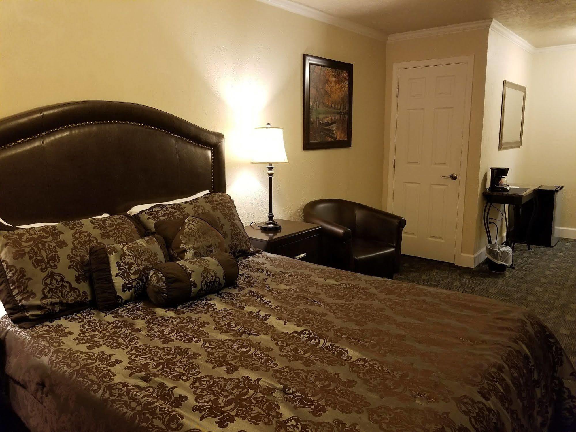 נורת' בנד City Center Motel מראה חיצוני תמונה