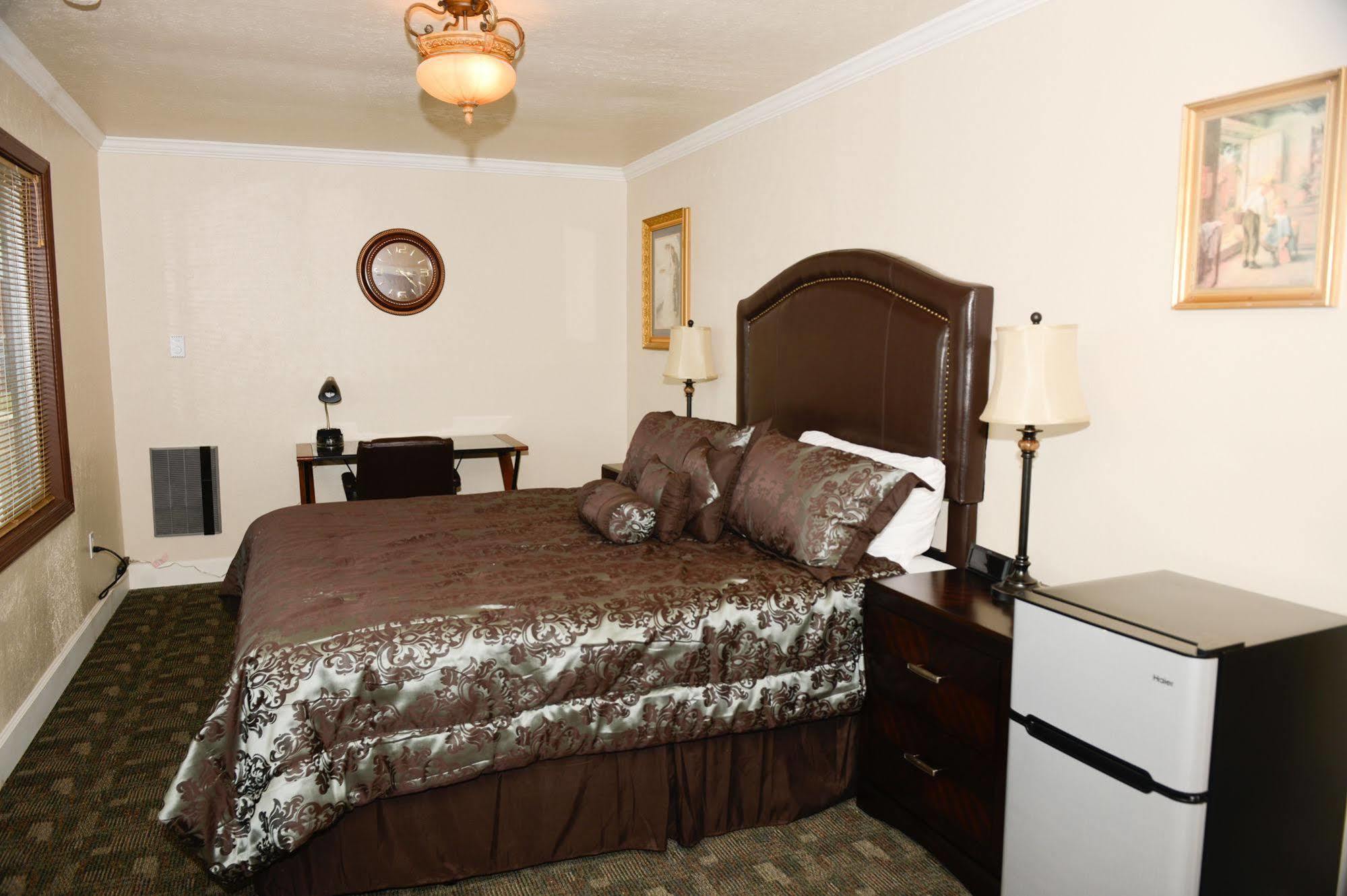 נורת' בנד City Center Motel מראה חיצוני תמונה