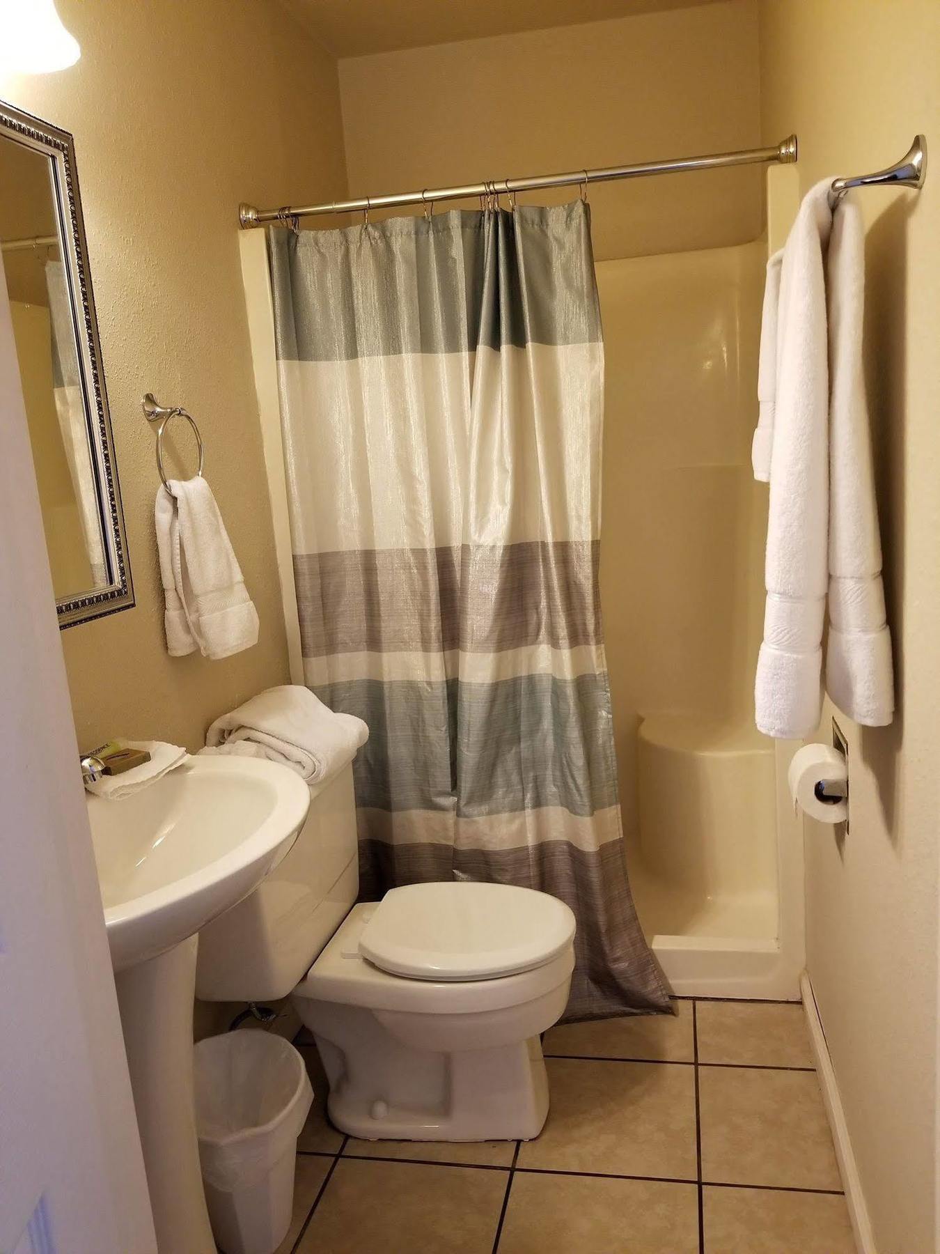 נורת' בנד City Center Motel מראה חיצוני תמונה